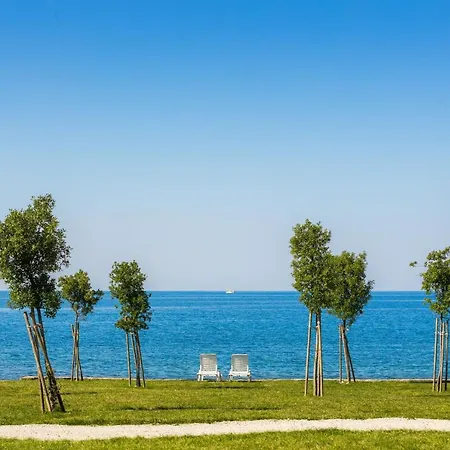 Eurocamp Mobile Homes At Fkk Naturist Ulika Κάμπινγκ Πόρετς