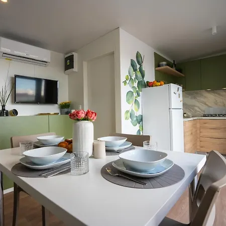 Eurocamp Mobile Homes At Fkk Naturist Ulika * Πόρετς