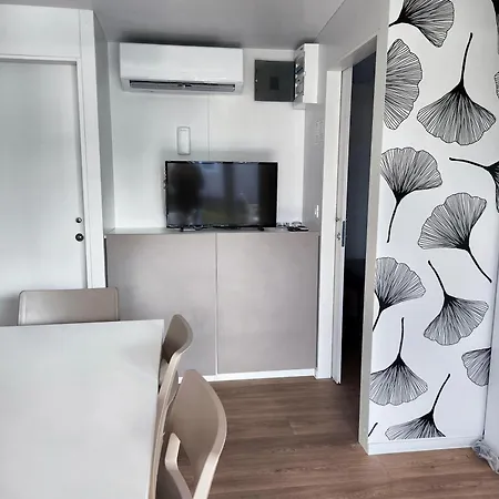 Eurocamp Mobile Homes At Fkk Naturist Ulika Πόρετς